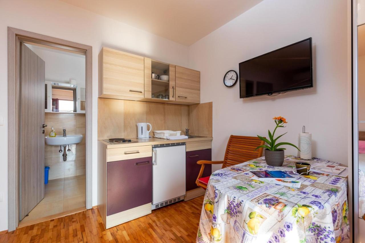 Rovinj City Studios Экстерьер фото